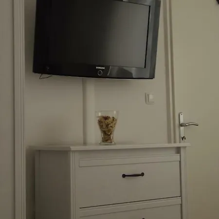 Anica Apartment *