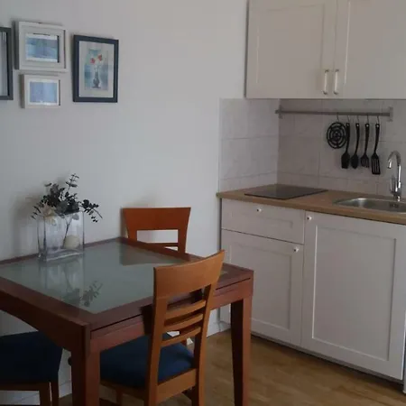 Apartment Anica *